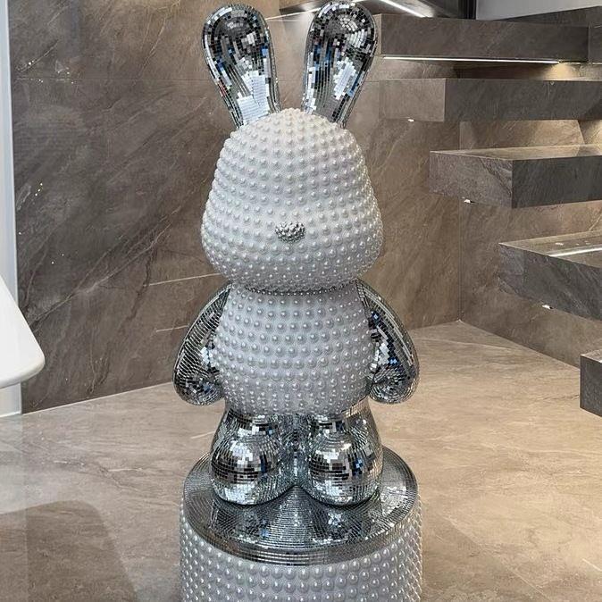 网红卡通暴力熊创意兔子存钱罐装饰品家居客厅电视柜玄关落地摆件