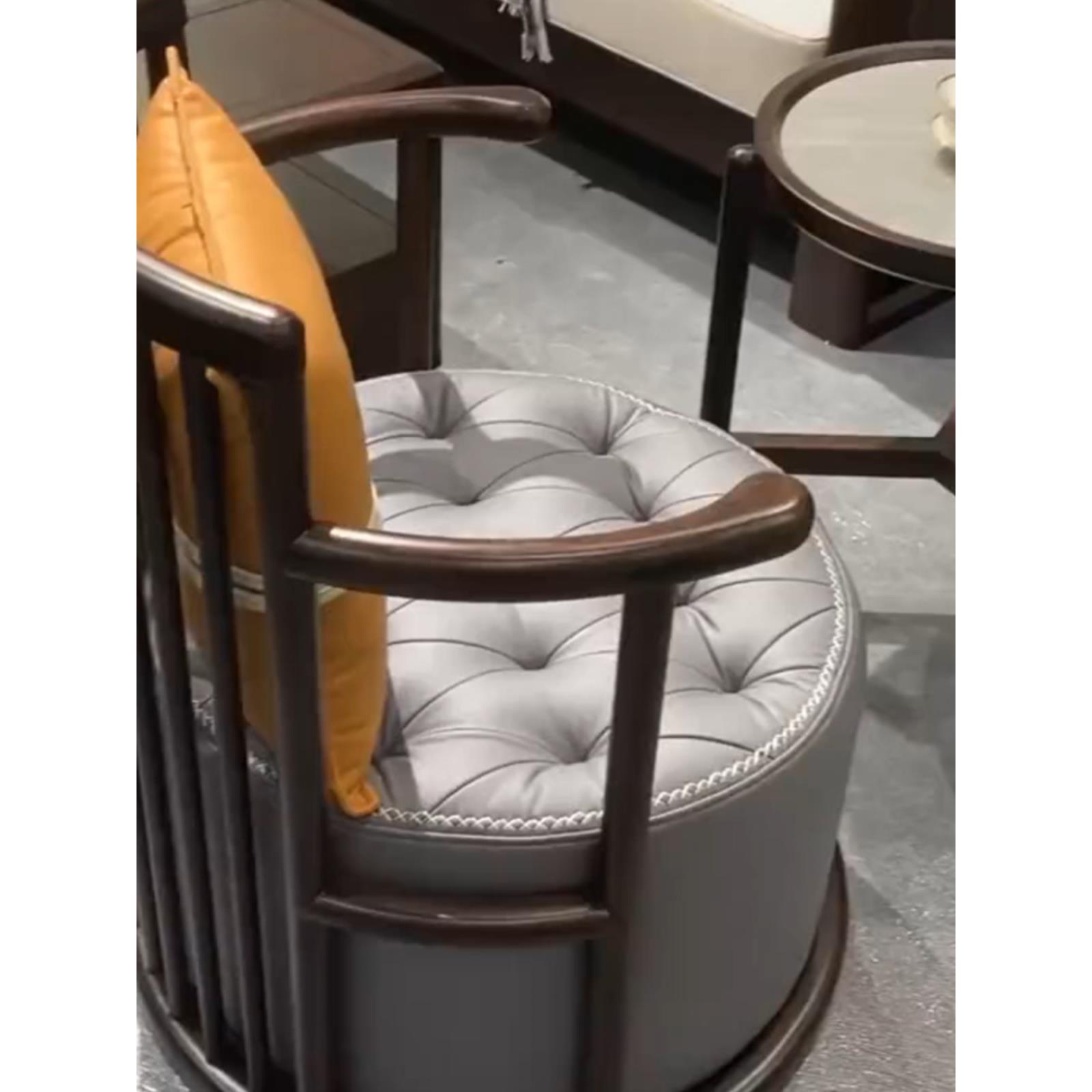 新中式乌金木沙发椅现代简约单人椅轻奢书房洽谈会实木休闲椅客椅