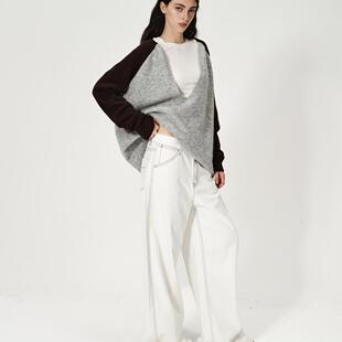 vodka elves 拼接双色马海毛慵懒感深V领插肩袖针织毛衣 浅灰拼咖