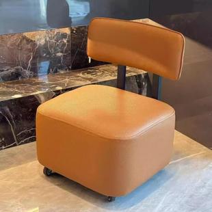 网红万向滑轮凳子带靠背矮凳带轮子客厅小凳子家用做家务凳擦地凳