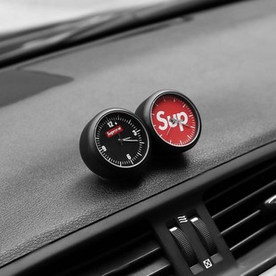 车内饰品摆件新款 车载中控台 汽车内饰用品时钟钟表潮牌高级感男士