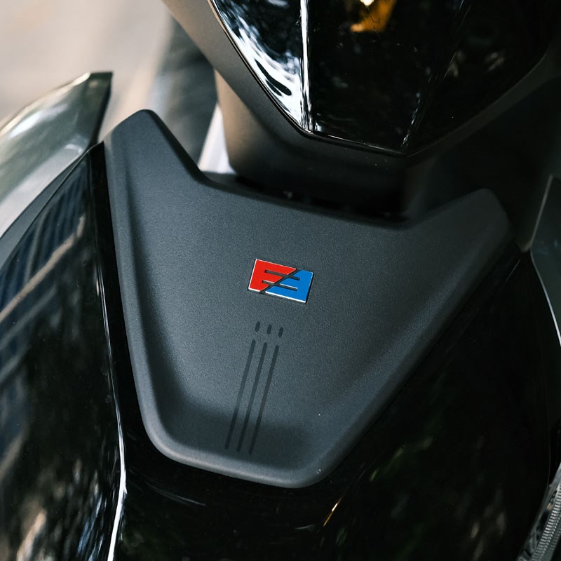 热销适合极核ae2/ae4i/ae4/AE6 AE8车标改色贴纸反光个性装饰改装