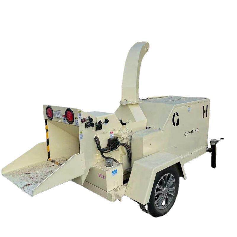 废旧木材粉碎机玉米芯秸秆粉碎机木材切片粉碎机移动式树枝木屑机