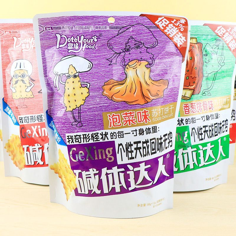 鼎缘碱体达人苏打饼干排骨泡菜蜂蜜麻辣小龙虾味网红膨化零食大包