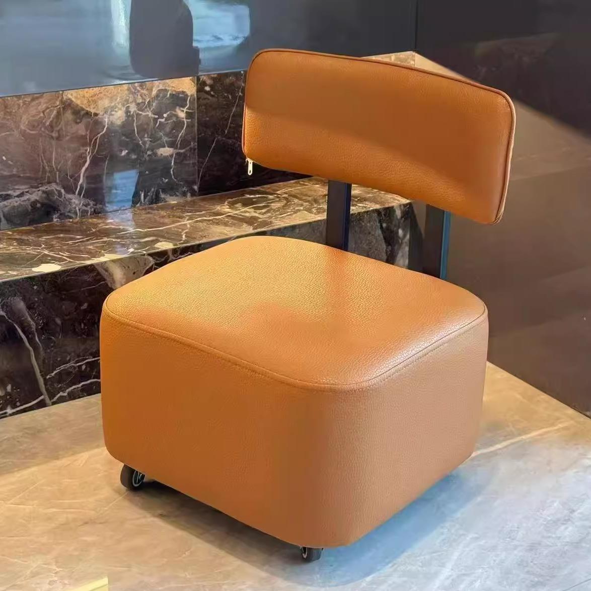 网红万向滑轮凳子带靠背矮凳带轮子客厅小凳子家用做家务凳擦地凳