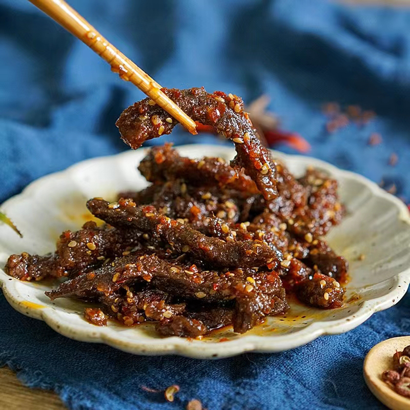 夏午三点 藤椒牛肉干 麻辣五香味牛肉网红零食 好吃有嚼劲