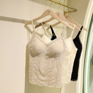 2025早春新款法式复古纯欲碎花蕾丝带胸垫一体杯小吊带美背心