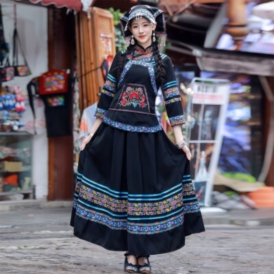 新款彩绣繁复贵州布依族演出服装