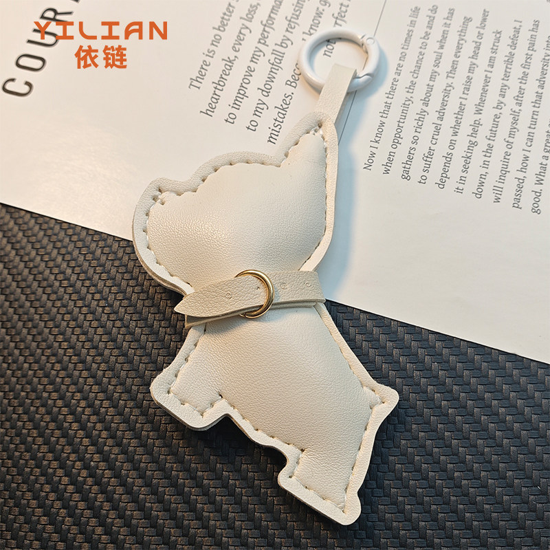 手工缝制皮质小狗包挂件可爱钥匙扣创意迷你法斗PU皮革挂饰白色