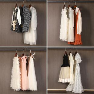 样板间儿童房摆件衣帽间衣柜衣服公主裙可爱女孩陈列道具软装 饰品