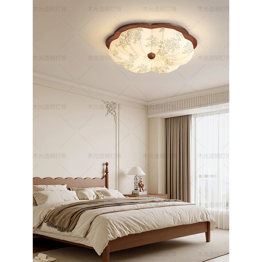 卧室灯，中世纪风格织物印花，法国覆古宋朝美学胡桃色主卧室书房