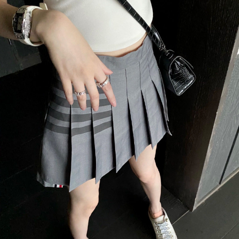 maSande学院风减龄TB四道杠条纹前短后长百褶裙女2026夏季新款高