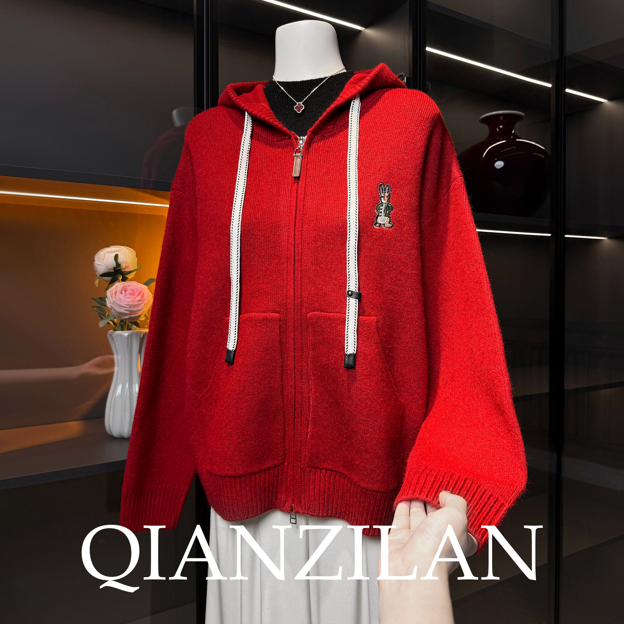 红色羊毛毛衣开衫女秋冬装2025新款妈妈外套小个子宽松上衣服外搭
