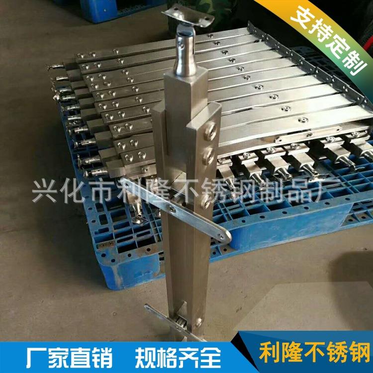 厂家供应室内用不锈钢栏杆立柱直条扁管双夹菱形片实心配件