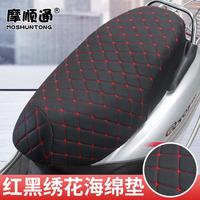 摩順通電動(dòng)車皮革繡花復(fù)合海綿坐墊套摩托車加厚保暖海綿冬季座墊