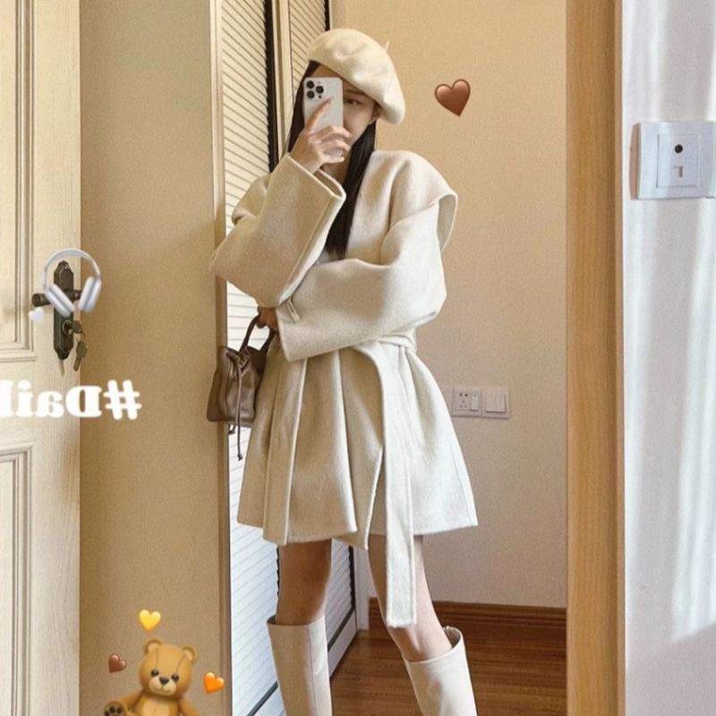 原版做法法式米白色连帽单面呢斗篷大衣女感短款系带毛呢外套