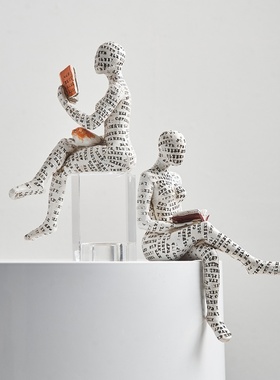 现代简约看书人物桌面摆件玄关电视柜酒柜装饰品书桌书架创意礼物