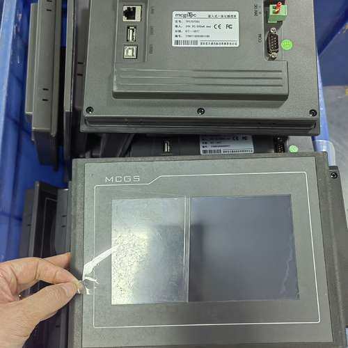 {议价}7寸昆仑通态触摸屏TPC7072Gt，，成色漂亮。功