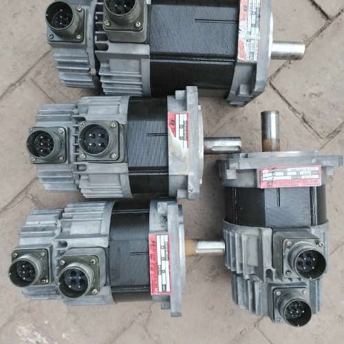 {议价}信浓伺服电机 3MB100B-3CE7H-3CE7F有3