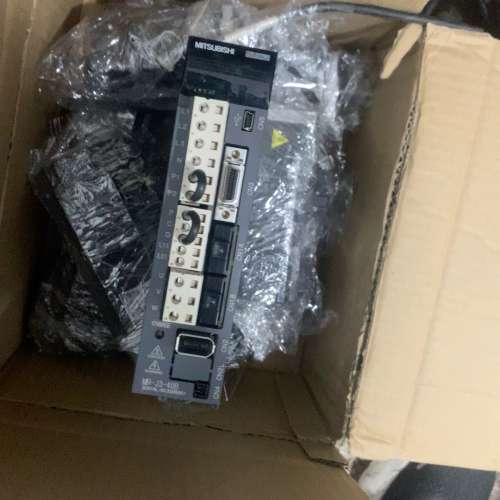 {议价}驱动电机，驱动可以MR-J3-40B电机HF-KP43有