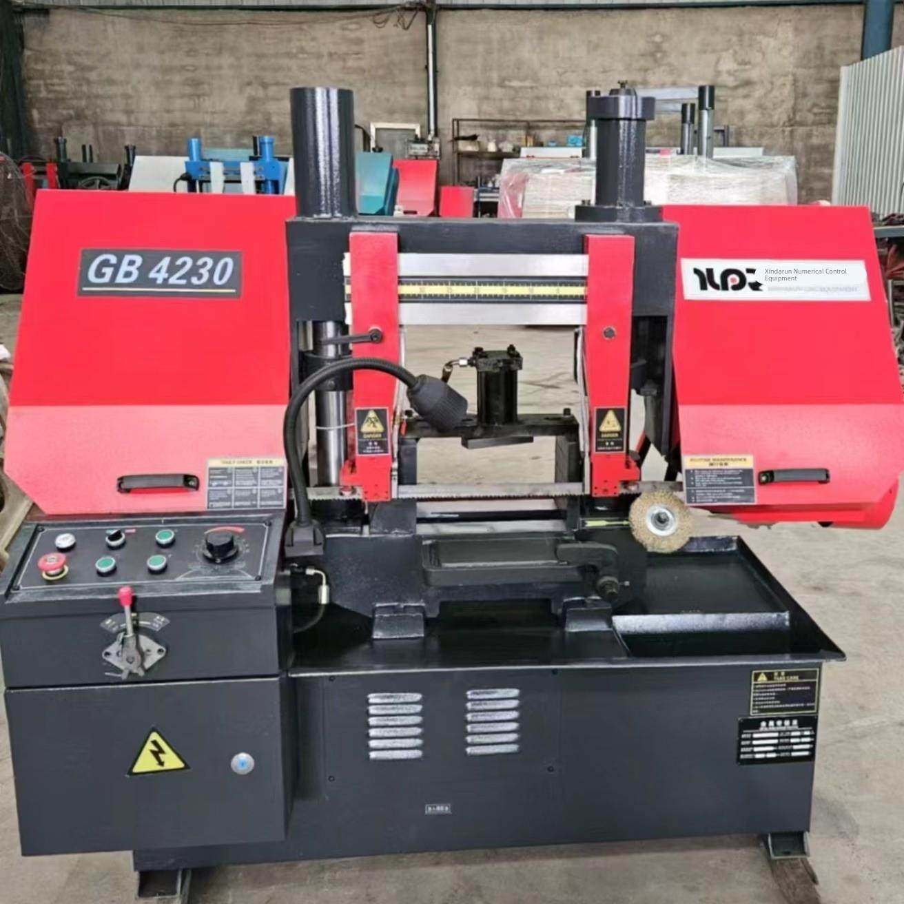 卧式金属带锯床4230锯床龙门双立柱液压半自动锯床数控全自动