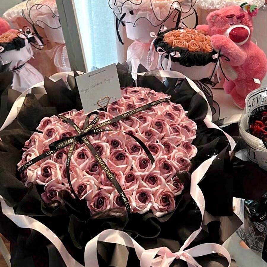 永生花玫瑰乌梅子酱情人花束彷真香皂花高级感送闺蜜生日礼物女生