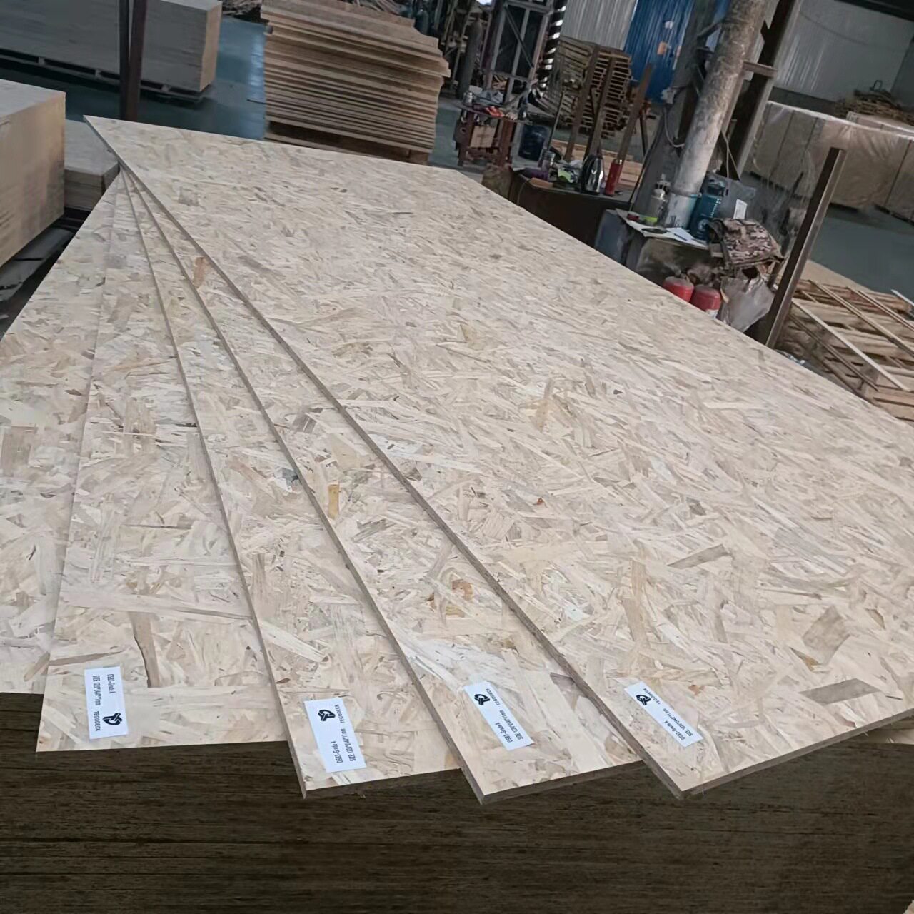 全松木实木板材6MM-18MM定向结构建筑装饰墙板osb定向刨花板直销