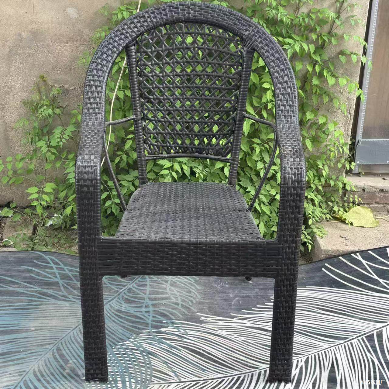 藤编椅子家用休闲户外庭院花园装饰露台布置防晒藤椅老人靠背椅
