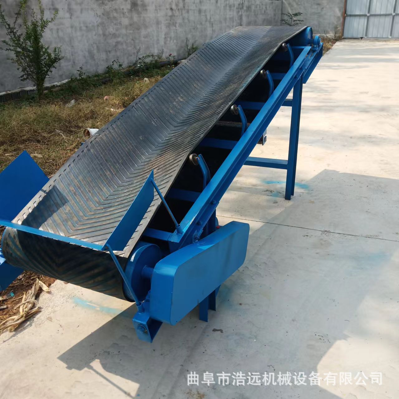 浙江义乌小文玩配件流水线装车输送机散装大米PVC传送带上料机