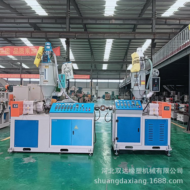 农用喷灌水管加工设备管pvc生产线塑料挤出机输水管工业管道机器