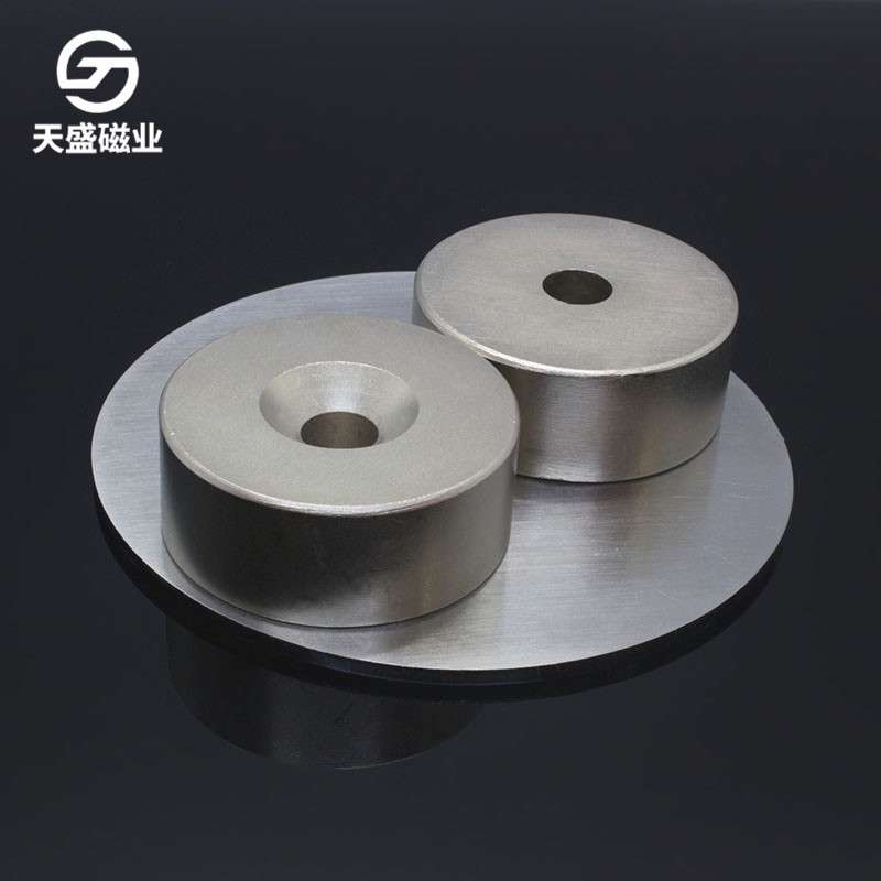 D60*30-10现货吸铁石耐温带孔圆形钕铁硼强磁60×30-10镀镍磁铁