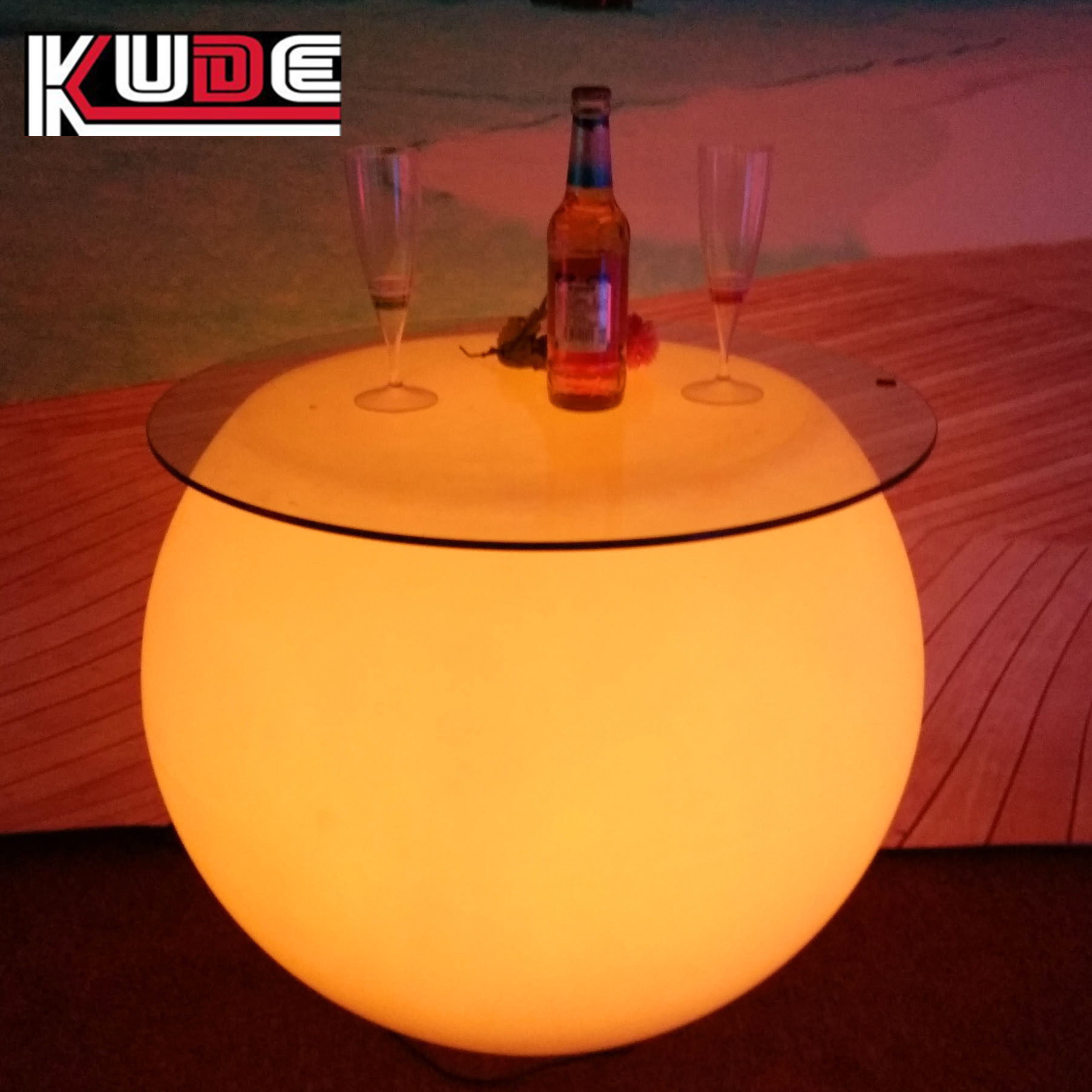 工厂促销北欧简约LED球形茶几 酒店民宿庭院户外休闲发光桌子跨境