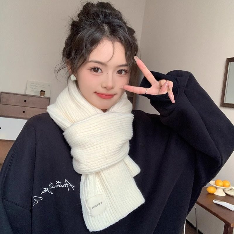 白色针织围巾女秋冬季加厚保暖2025新款流行百搭学生氛围感围脖冬