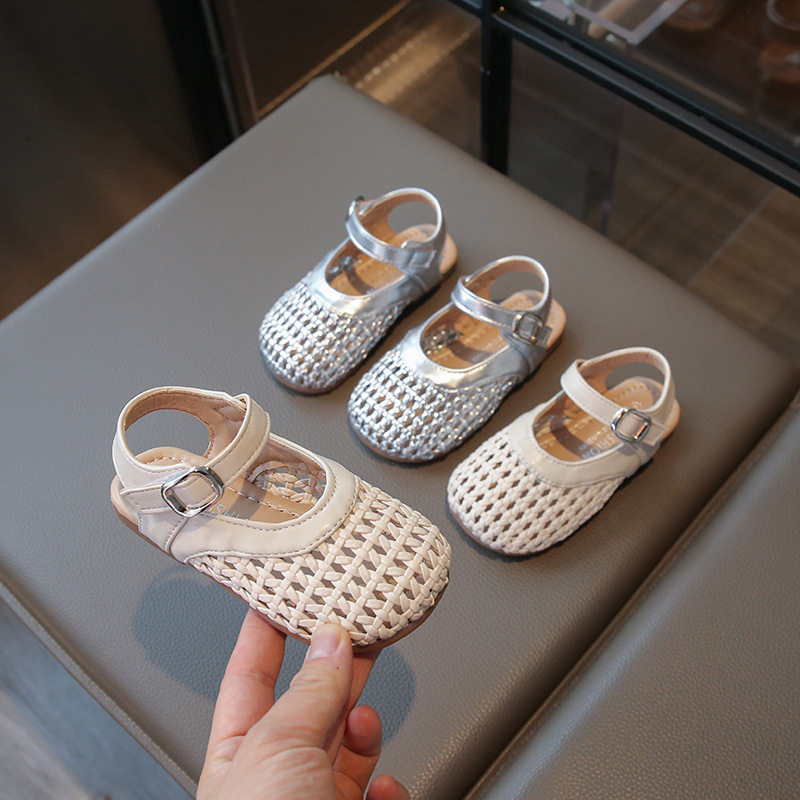 2026春夏季新款女童软底公主凉鞋儿童半包编织舞蹈鞋包头女童凉鞋