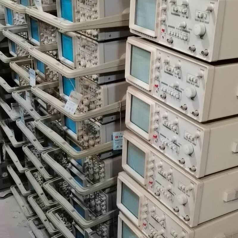 议价 大量模拟示波器 扫频仪 讯号源价格200起