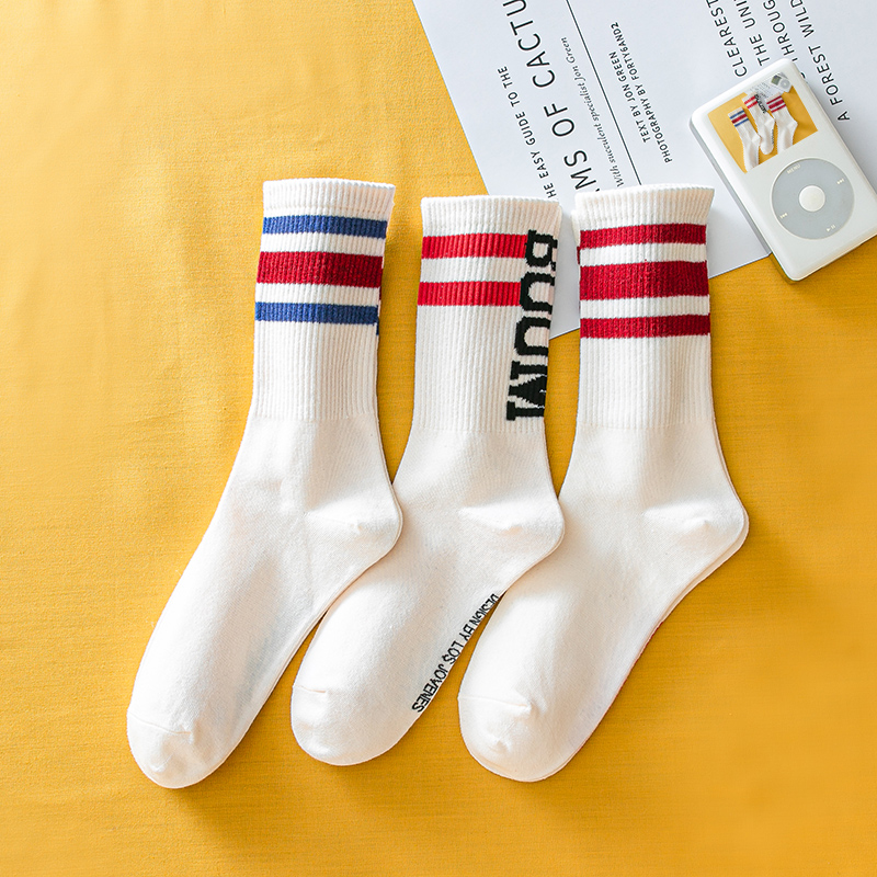 韩国条纹袜子女中筒袜外穿潮秋季网红学院风运动袜时尚纯棉长筒袜