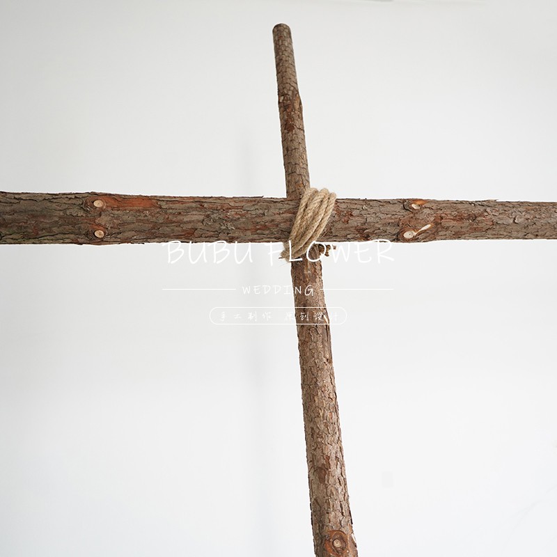 2021新款白桦木拱门室外婚礼婚庆道具三角实木木桩组装花门架子