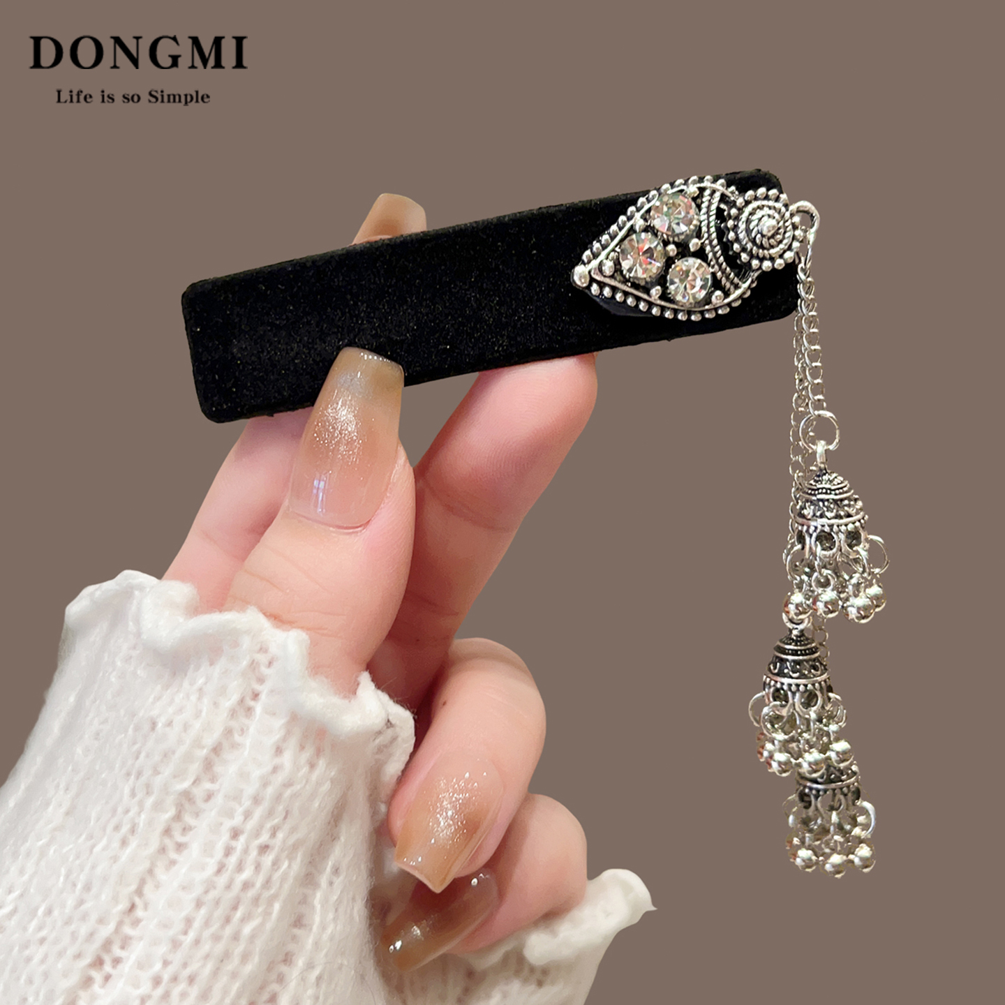 新中式植绒流苏铃铛发夹女