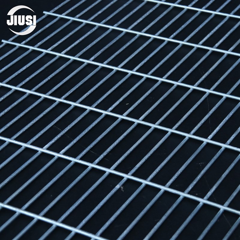 九思镀锌铁丝电焊网片隔离网养殖键鼠网格狗笼子加粗钢丝防护围栏