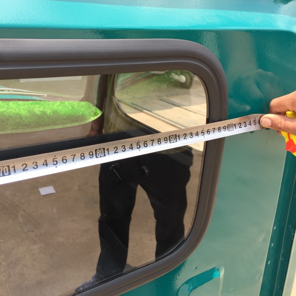 【钦州扬声汽配】原厂钦机福达福星两缸车后窗玻璃(5x312x957)