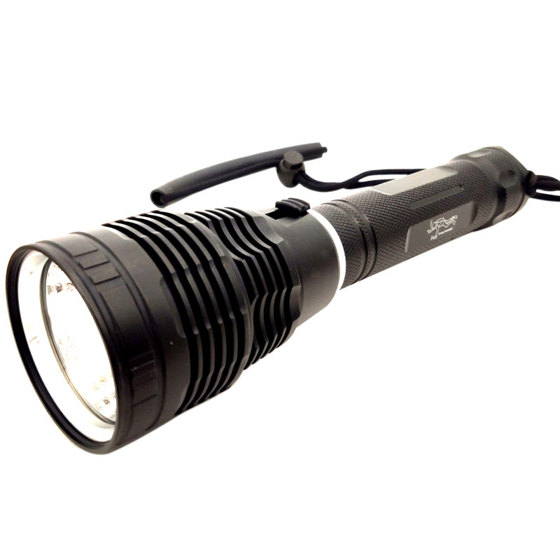 P70潜水手电筒26650强光专业水下赶海防水黄光超亮夜潜手电筒探照