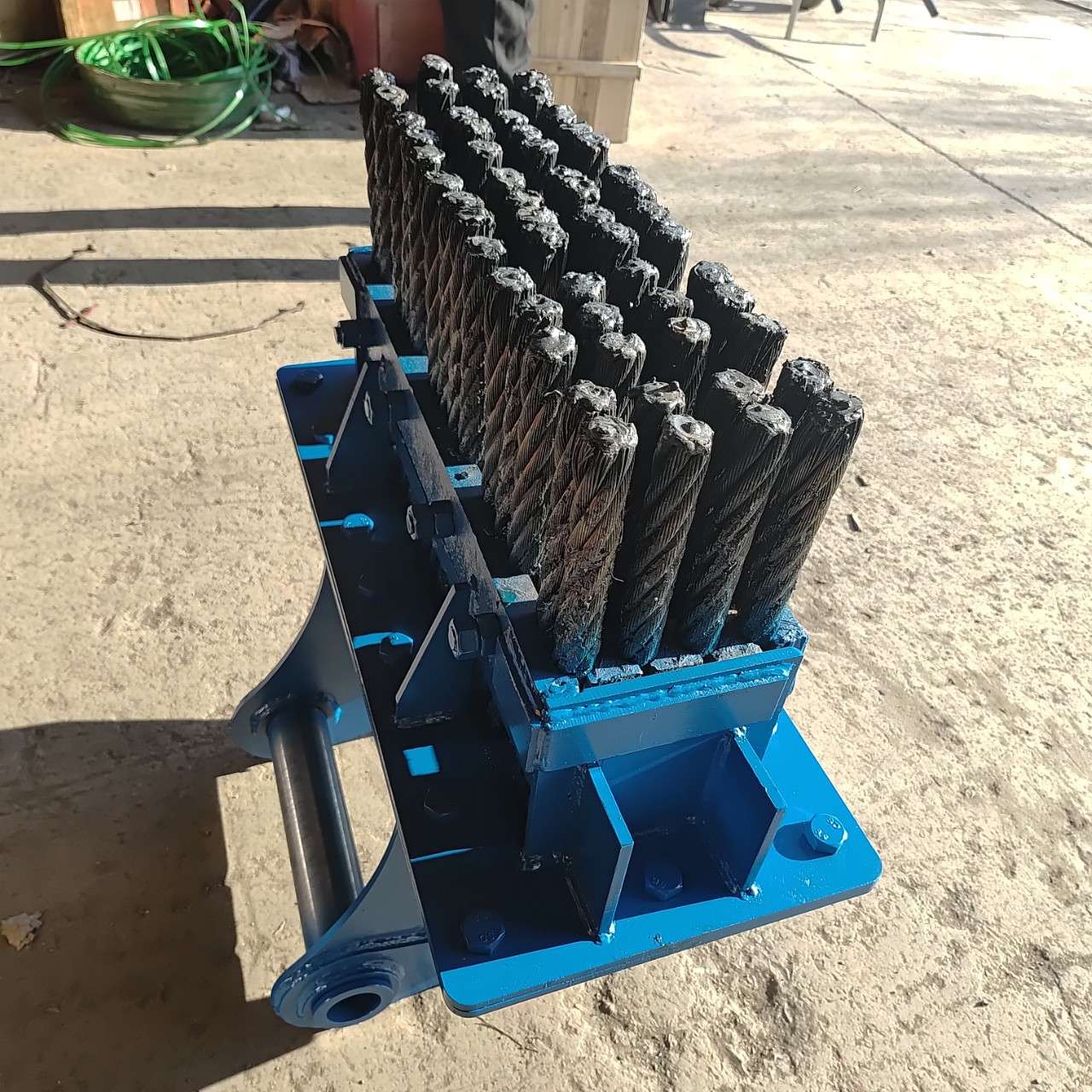 隧道仰拱钢刷挖掘机改装钢刷头三排四排仰拱清理器