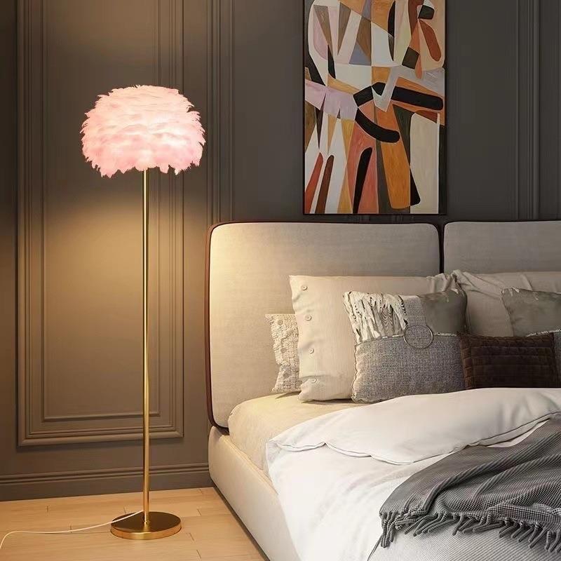 落地灯羽毛水晶轻奢北欧客厅沙发旁卧室床头网红直播间温馨立式灯