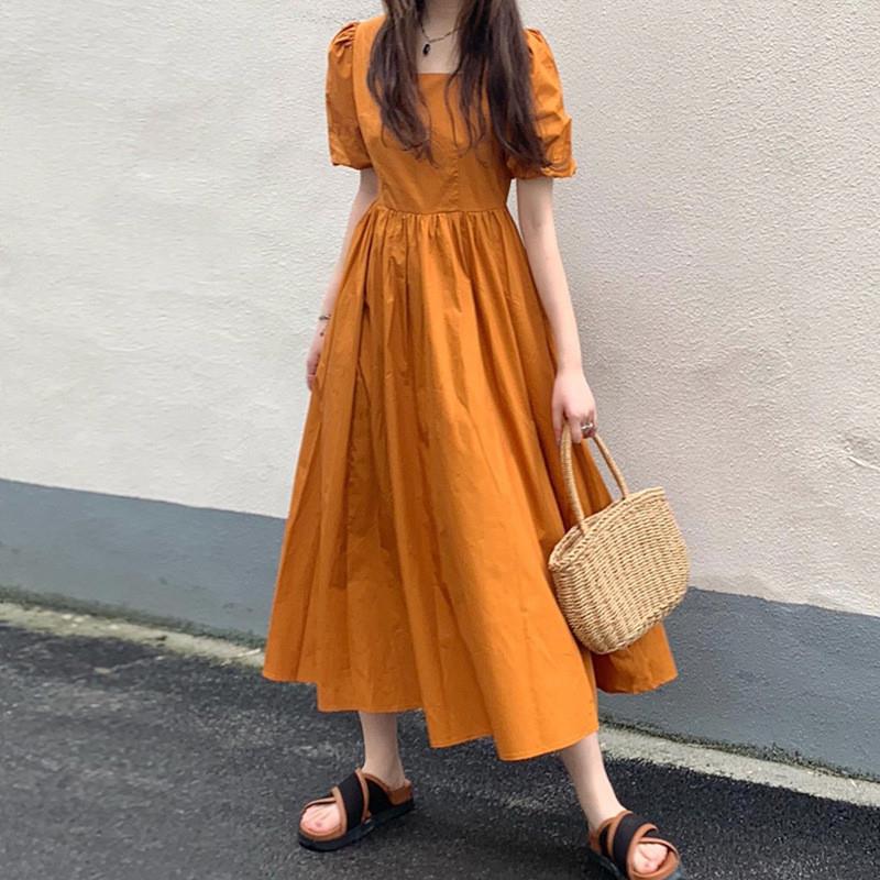女装2025夏季新款小心机甜美露腰连衣裙法式方领泡泡袖收腰长衣裙