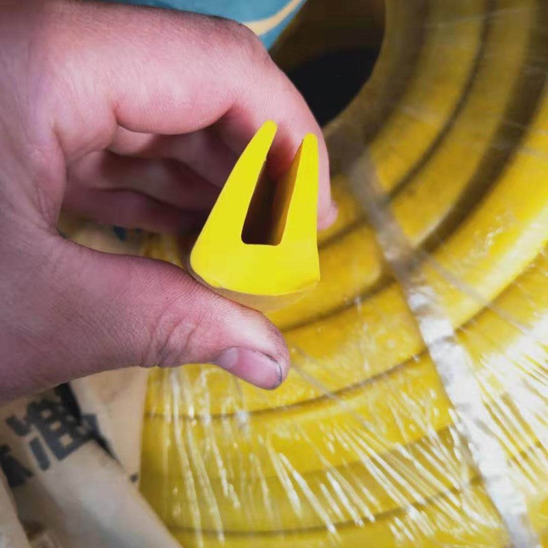 聚氨酯胶条U型C型压条防撞振动筛保护条牛筋橡胶垫定做配件齐全