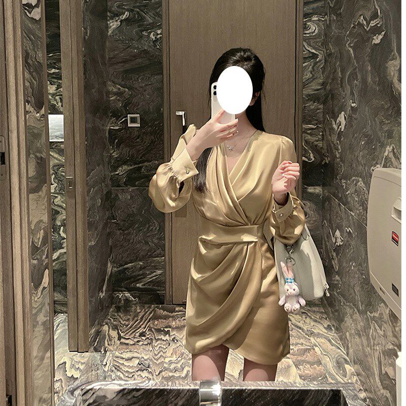 高端法式V领长袖缎面连衣裙春夏高级感名媛气质宴会party小礼服女