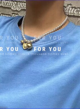 Prem Sense Show White Shield Pendant Clavicle Chain