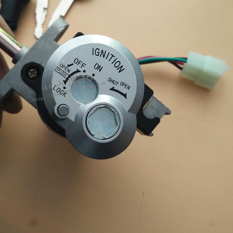 48 125T 150T迅鹰款踏板摩托 防盗磁盖套锁 一体锁 点火开关 钥匙