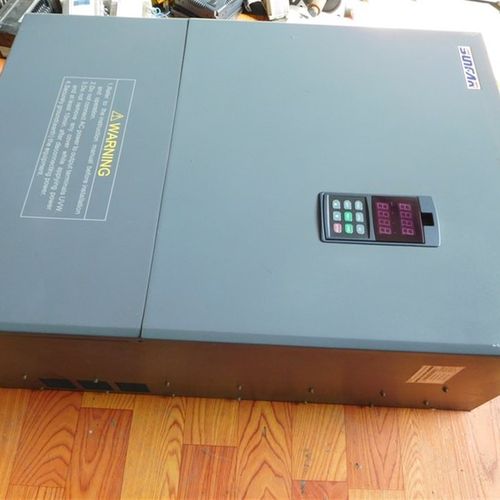 议价 四方变频器E380-4T1320G/1600P 132KW 160KW 380V实物图询价