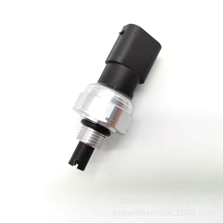 能源81CPT-B0汽车新空调3系统温度压力传感器8CP1T-B05
